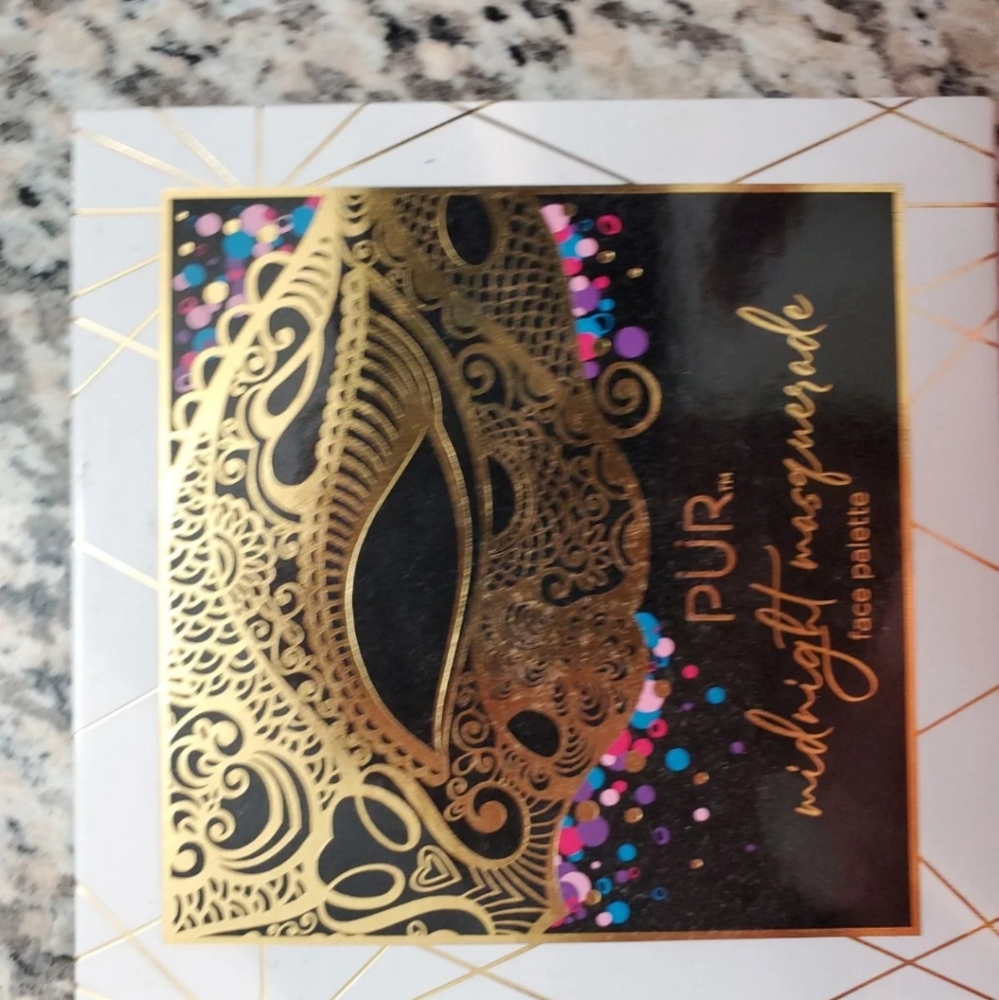 PUR. Makeup palette